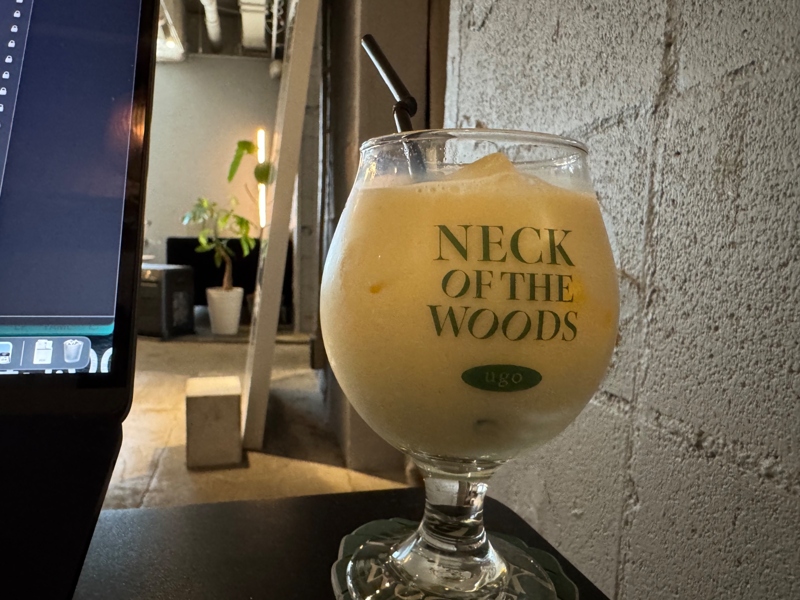シーシャカフェ＆バー ugo "Neck of the Woods" 0