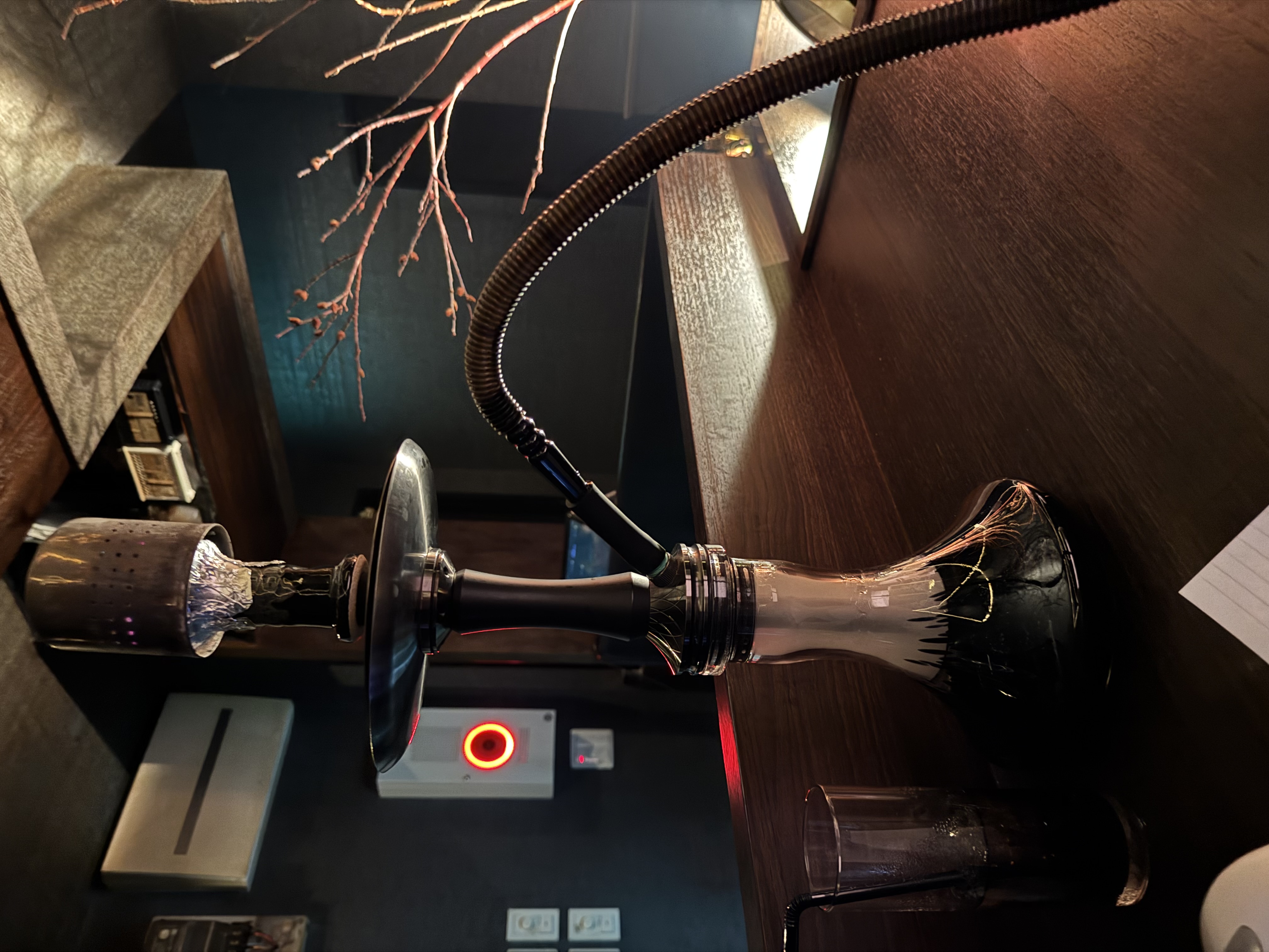 新橋シーシャ バー&ラウンジ 遊煙地 (ユウエンチ)