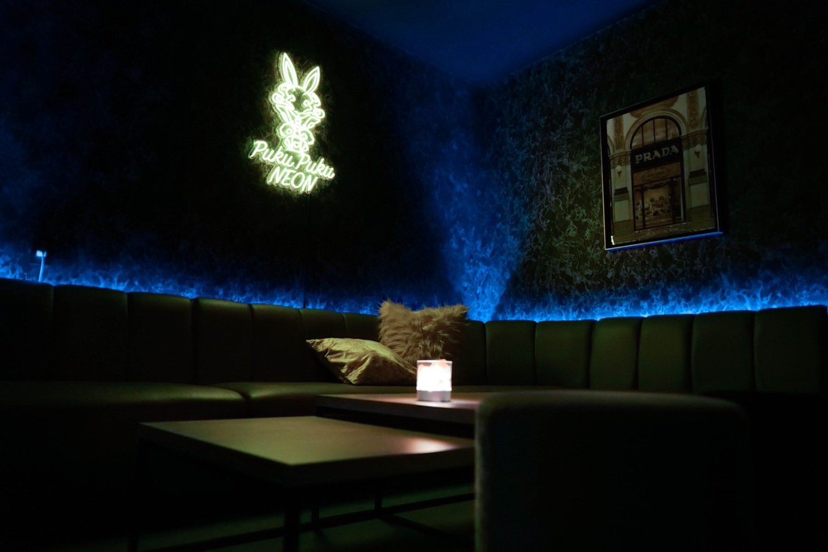 PukuPuku NEON新宿店(プクプクネオン)Shisha(シーシャ)cafe&bar