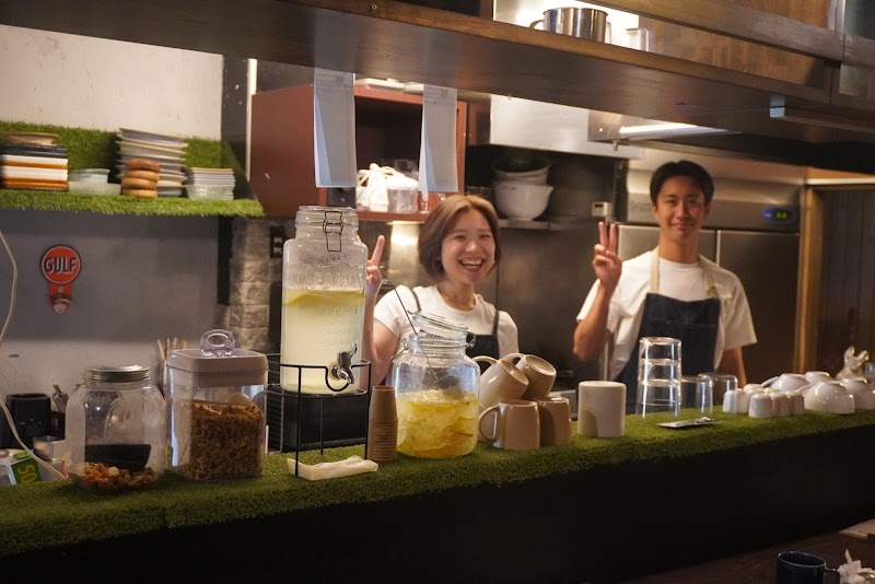 シーシャ/夜カフェ diner&bar bomber 北九州小倉店