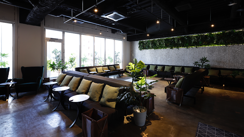 チルイン錦糸町駅前店、シーシャのあるリビング カフェ