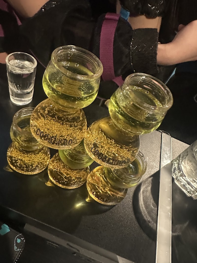 AIけむロイド(シーシャ・コンカフェ)新橋