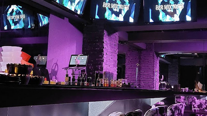 シーシャ カラオケバー Bar Mix Nuts（ミックスナッツ）北千住