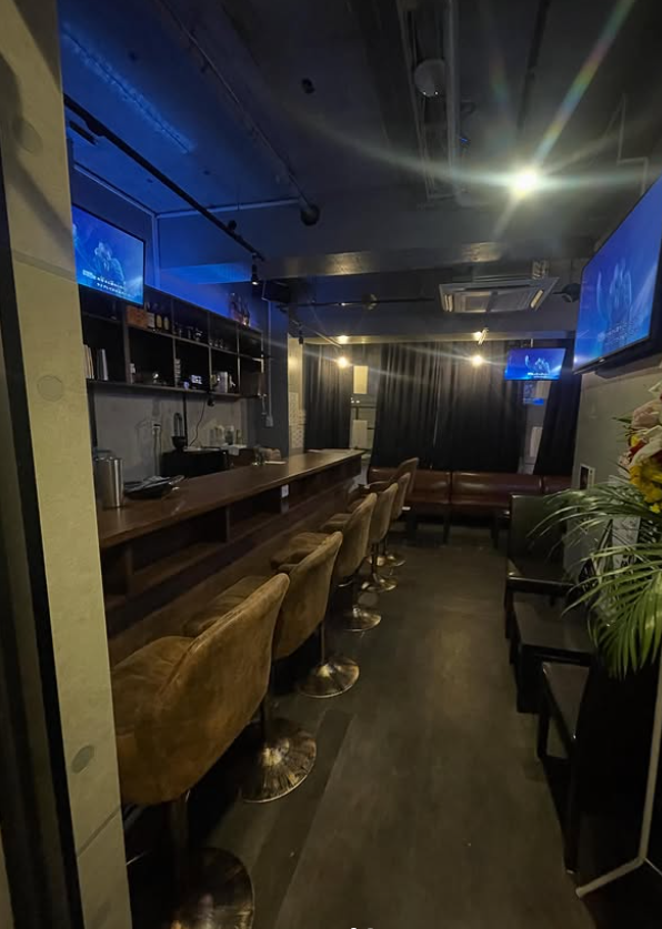 カラオケ&シーシャバー 野毛の秘密基地