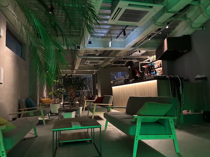 シーシャカフェ&バーFam (シーシャ ファム) 天神中洲店