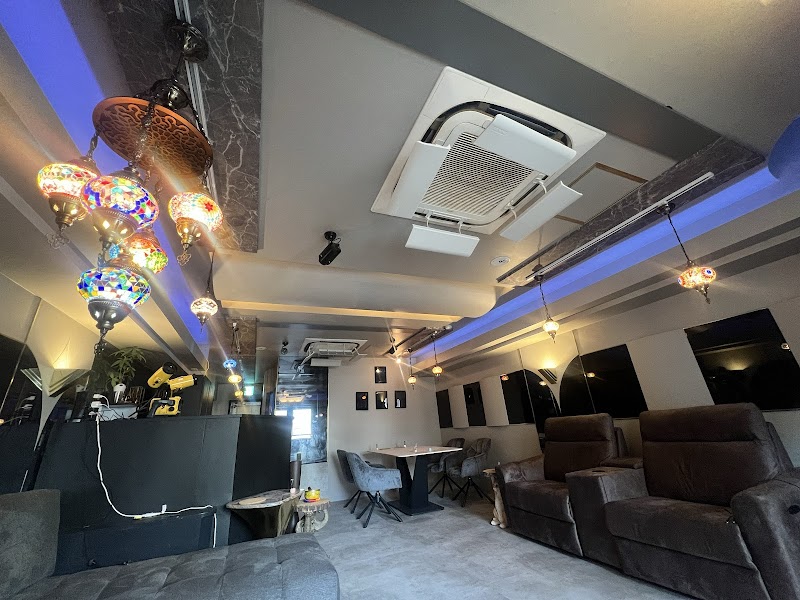 Trevoir Gotanda Shisha Lounge(トレヴォア 五反田 シーシャラウンジ)