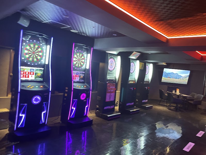 C.STAND DARTS+ 西武新宿・歌舞伎町3号店