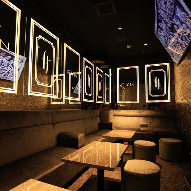 夜カフェシーシャ FYN