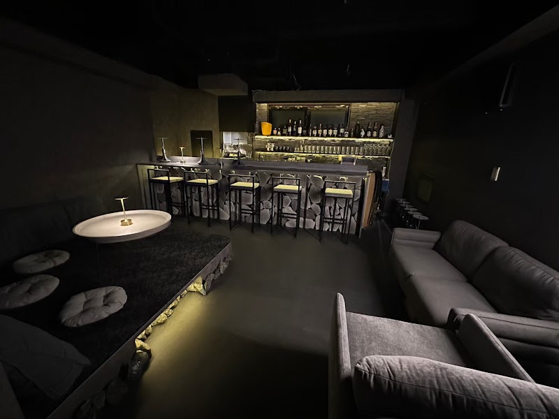 三田・田町シーシャカフェ&バー melt-stone-