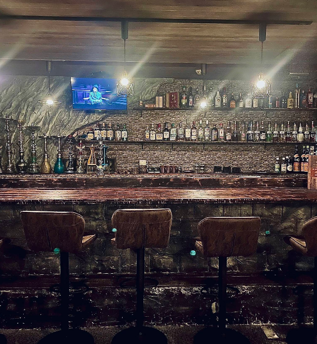 Éponine Shisha Lounge & Cafe 福山店