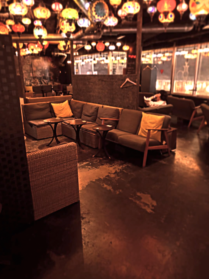 シーシャのあるリビング｜チルイン渋谷宇田川町店