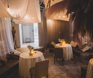 シーシャカフェ＆バーmusch（ムッシュ）梅田HEP前店（hookah lounge musch）