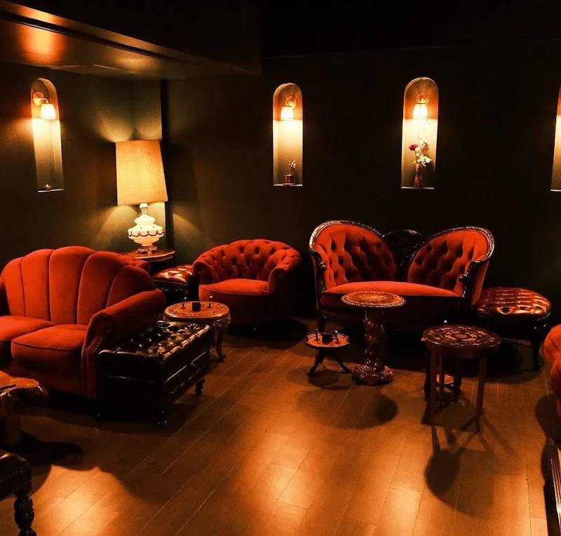 shisha lounge chmel シーシャラウンジ シュメル