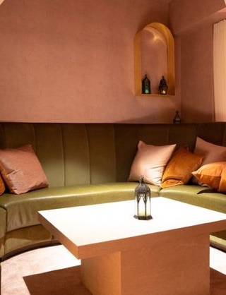 Shisha Cafe&Bar Aniesha-cave-(アニーシャケイブ)六本木店 1