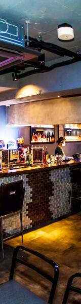 OAK BAR