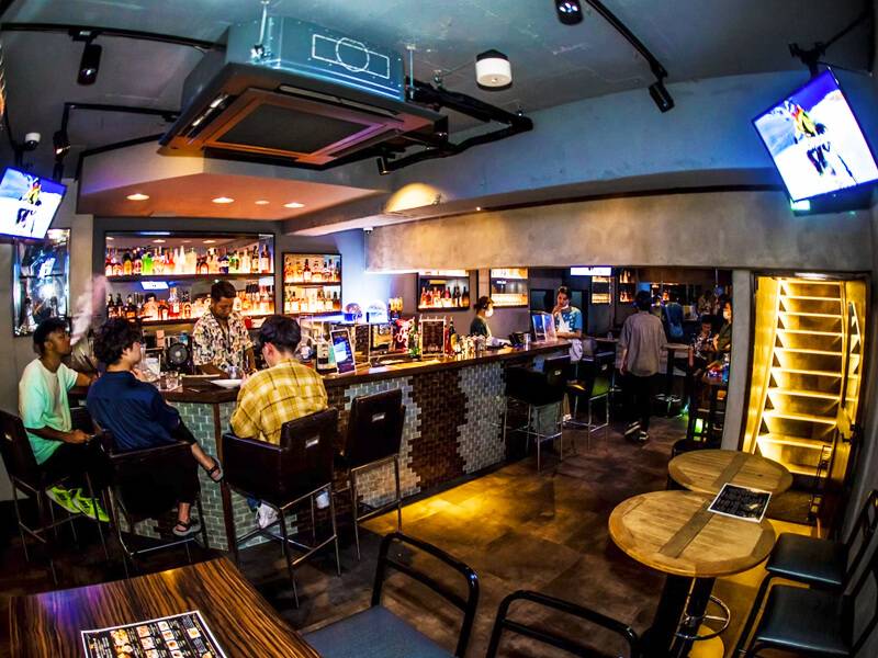 OAK BAR