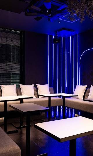 シーシャ カフェ&バー C.STAND シースタンド 横浜西口2号店
