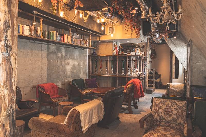 The Hookah Library