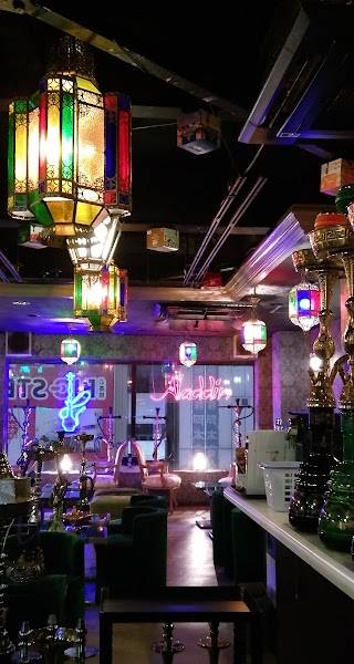 Aladdin Oriental SHISHA Lounge (アラジンオリエンタルシーシャラウンジ）
