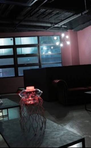 シーシャカフェ&バー THREE 博多中洲店