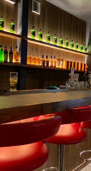 シーシャBar MOON