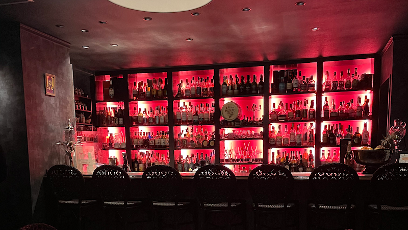 SHADOW BAR