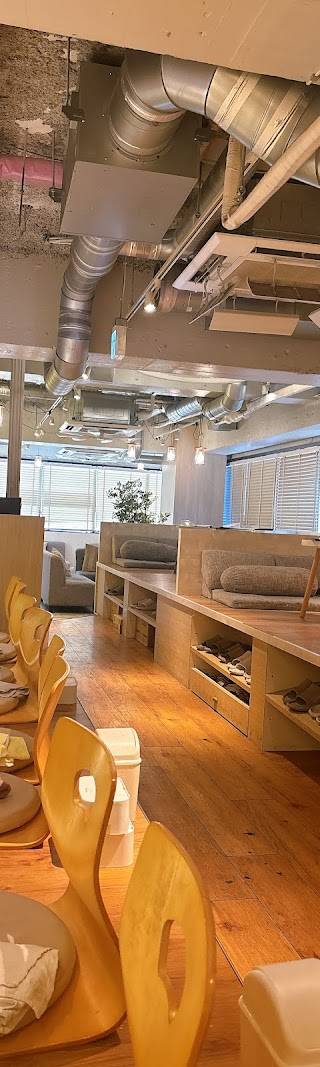 シーシャ カフェ&バー C.STAND シースタンド 新宿歌舞伎町靖国通り2号店