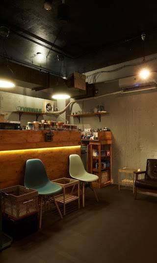 中野シーシャカフェ&バー SBBB！！！