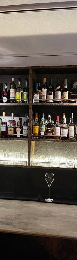 新橋 シーシャ SMOKY LOUNGE Corvo