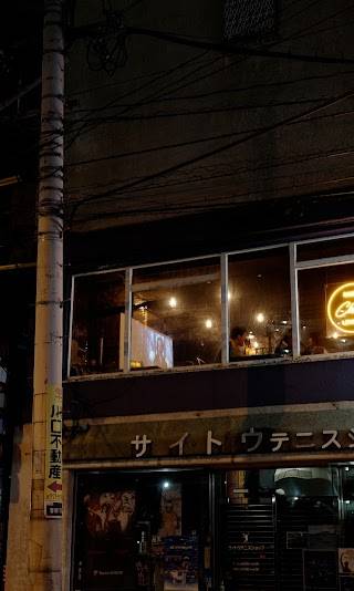 SHISHA LOUNGE CHILLS（シーシャラウンジチルズ）福岡/天神/シーシャ/水タバコ