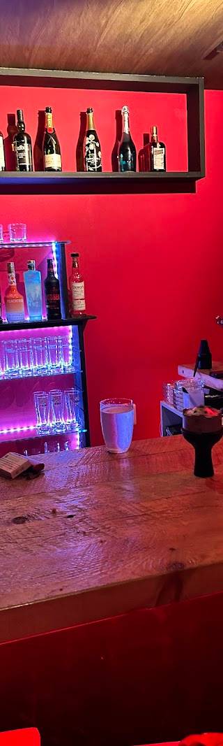 シーシャbar ムーラクリムゾン