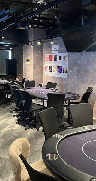 Shisha(シーシャ)Cafe & Bar PukuPuku(プクプク) 新橋店
