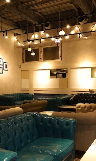 C.STAND 新宿三丁目店