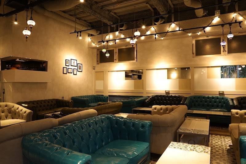 C.STAND 新宿三丁目店