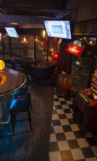 ANGLE SPORTS BAR(アングルスポーツバー) 1