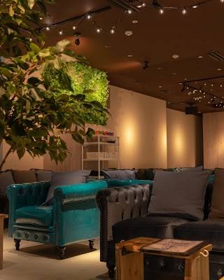 シーシャ×カフェ×バー C.STAND シースタンド 名古屋栄店