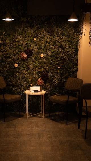 SLS シーシャcafe&bar
