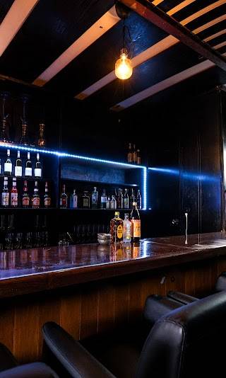 Cafe&BAR Q