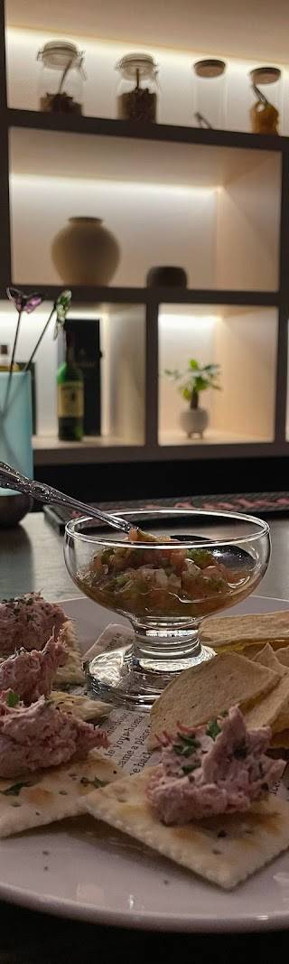 FOURTH PLACE Cafe & BAR 沼津シーシャ(フォースプレイス)
